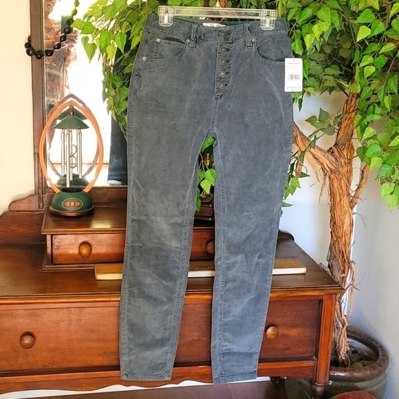 Free People Sun Chaser Corduroy jeans in Morning Waves Size 27 - Picture 5 of 11